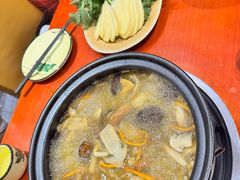 -菌之家·专业纯野生菌火锅·特色炒菌