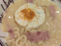 忌廉鸡汤火腿煎蛋通粉-香港茶餐厅文化体验馆(茶山镇店)