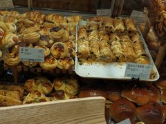 -苹果花园(南泉路店)