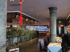 -八府香鸭·啫啫煲(华山路店)