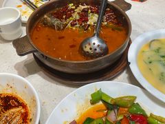 -江渔儿酸菜鱼·拔草餐厅(虎门君乐汇店)