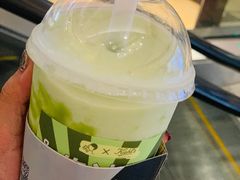 牛油果酸奶波波冰-喜茶(上海兴业太古汇店)