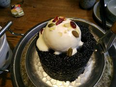 燃烧吧蜂窝煤-蜜桃餐厅·伴山(湖滨商业街店)