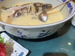 -南京金牛湖巨碗鱼头