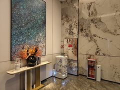 -宜致酒店(永庆坊彩虹桥地铁站店)