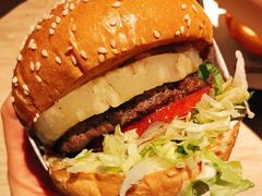 -The Habit Burger Grill 哈比特汉堡(复兴soho店)