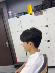 -藤野造型烫发染发