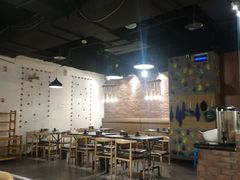 大堂-鸡遇虾煲干锅火锅(小寨金莎店)