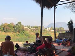 -乌托邦酒吧和餐厅