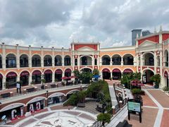 -佛罗伦萨小镇广佛名品奥特莱斯(疏港路店)