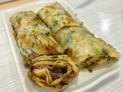 葱饼卷牛肉-台北楚楚园馅饼粥(虹桥南丰城店)