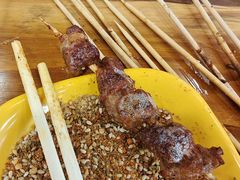 -哈尔滨小酒馆·鲜肉现穿自助烧烤(康新花园店)