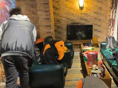 -玩坞轰趴馆·户外团建聚会主题生日派对馆(世豪广场店)