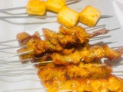 -三个大叔烤羊肉串·歌手驻唱·碳烤鲜肉(西三旗店)