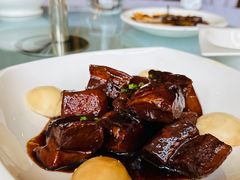 红烧肉焖土鸡蛋-逸林轩中餐厅(中信泰富朱家角锦江酒店)