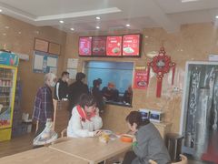 大堂-晓峰手工擀面皮(新民街总店)