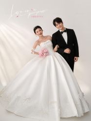 -雅云婚纱摄影工作室旗舰店