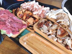 -云朵石锅鱼·野生菌餐厅(蒗放店)