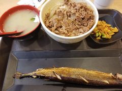 -食其家·牛丼咖喱(宜山路贝岭店)