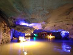 -星湖旅游景区七星岩