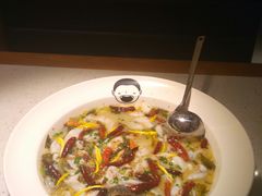-江渔儿酸菜鱼·拔草餐厅(虎门君乐汇店)