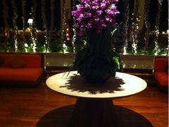 酒店大堂的一角-三亚亚龙湾万豪度假酒店