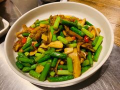 -龙巢盱眙龙虾·牛蛙·烧烤宵夜(八卦岭店)
