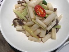 -江渔儿酸菜鱼(万科东荟城店)