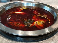 -忘情水鱼头·鲜鱼火锅(滨江中路店)