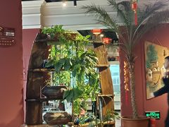 -大匠工房古船木艺术餐厅·猪肚鸡专门店(长白仙岛店)