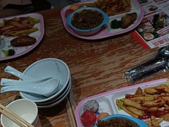 -怪噜范·老贵阳街头名小吃(鸿通城店)