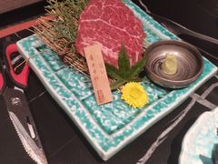 -山川小町·极番烧肉(新地假日广场店)