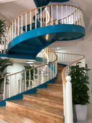 -新蝶变皮肤管理中心