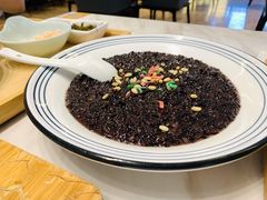 虞山松子炒血糯-華僑飯店中餐厅
