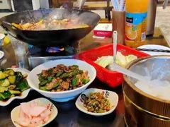 -富正毅三下锅·湘西韵味(天门山索道店)
