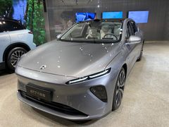 -蔚来中心(北京中关村店)