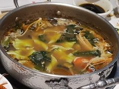 -七欣天香辣蟹火锅(闵行浦江欢乐颂店)