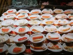 -雍容荟帝王蟹活龙虾展台自助(IFS黑金店)