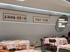-老班长·小龙虾·鲜货烧烤大排档(金街美地店)