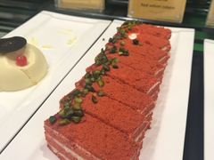 红丝绒蛋糕-罗约海滨温泉酒店-索莎西餐厅