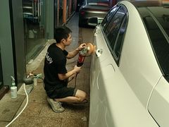 -鲨鱼皮汽车凹陷玻璃修复(静安店)