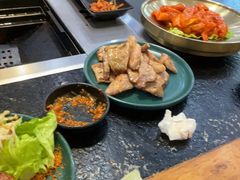 -臻牛烤肉