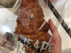 焦糖牛角包-PAPER STONE BAKERY(天环店)