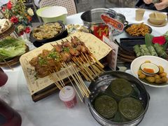 -刘姐啤酒鱼民族演艺餐厅(西街总店)