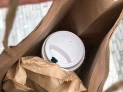 -星巴克(杭州湖滨银泰E区店)