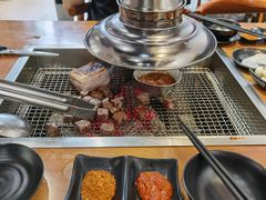 雪花肉粒-肉甲韩国木炭烤肉(新壹街1店)