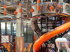 -嗨翻Hi-Fun竞技主题乐园·蹦床亲子生日轰趴(国光1937店)