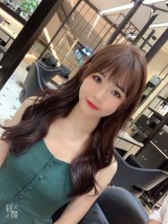 -HAIR CORNER
