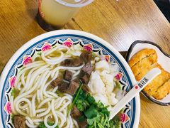 -鑫花溪牛肉米粉(人民广场店)