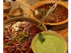 -龙门阵茶屋川菜馆(武康路店)